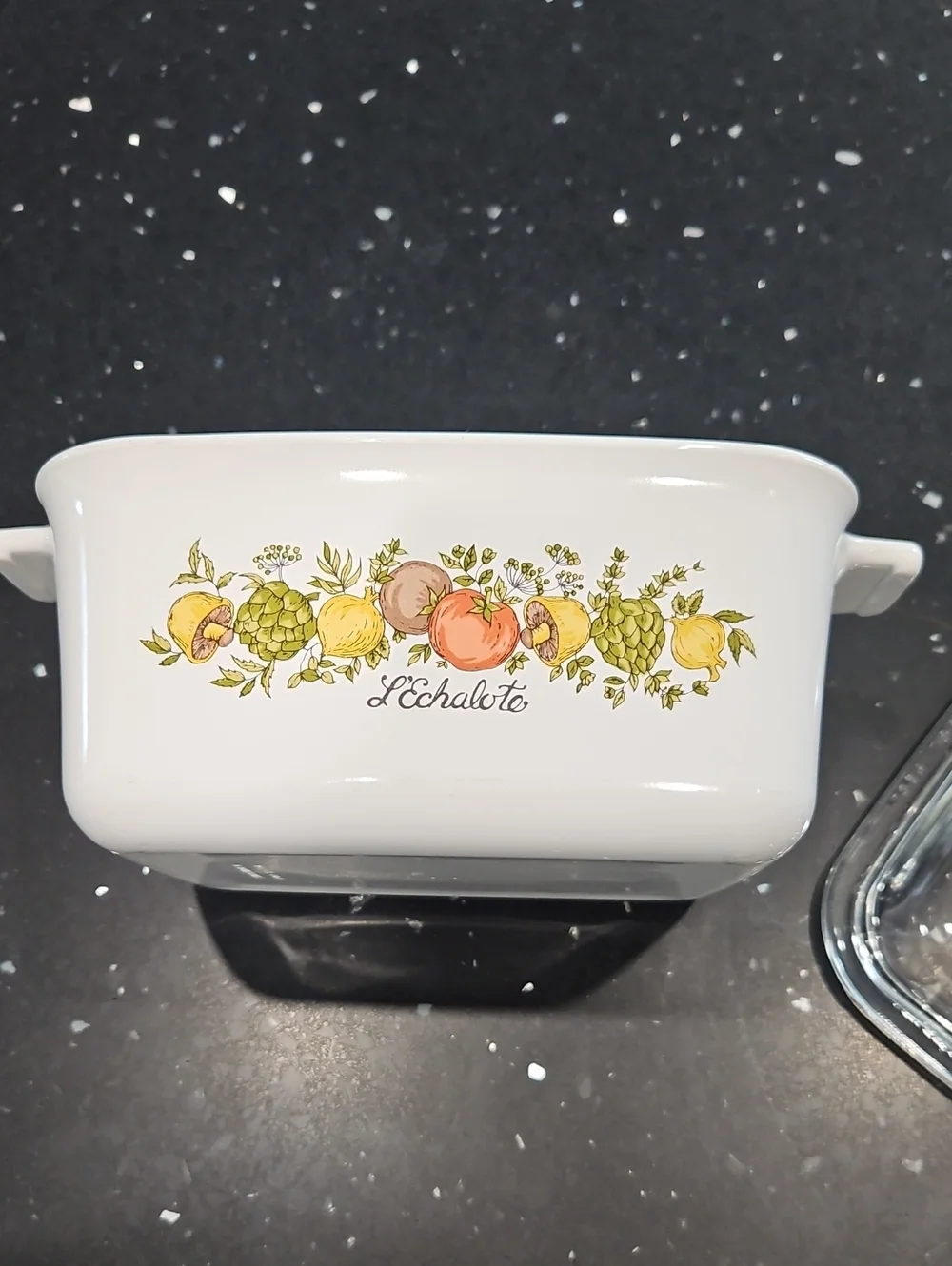 Vintage 1.5 Qt Corningware Casserole Dish
